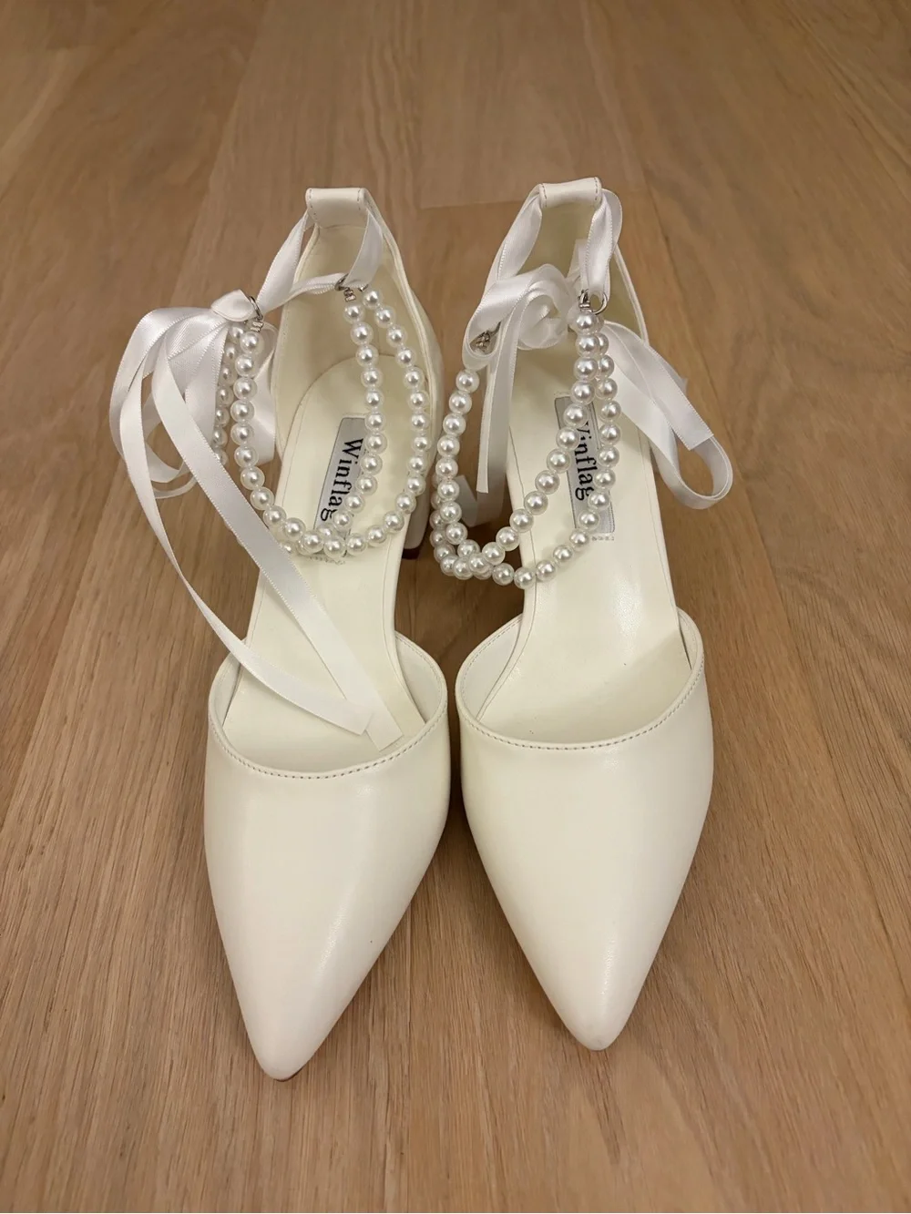 NWT Bridal Ivory Pointed Pearl-Ankle Ribbon Heels with Pearls
